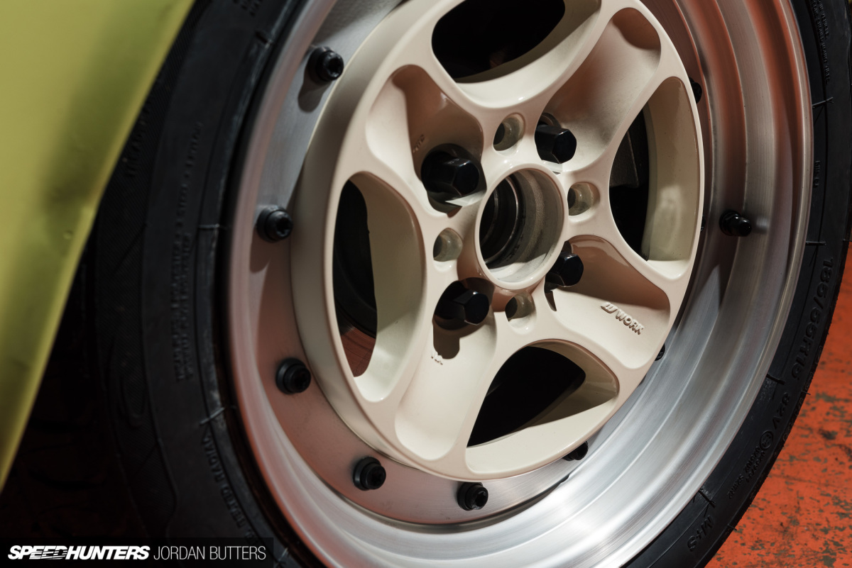 driftworks-hi5-hilux-jordanbutters-speedhunters-5965