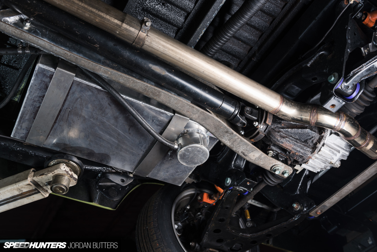 driftworks-hi5-hilux-jordanbutters-speedhunters-6197