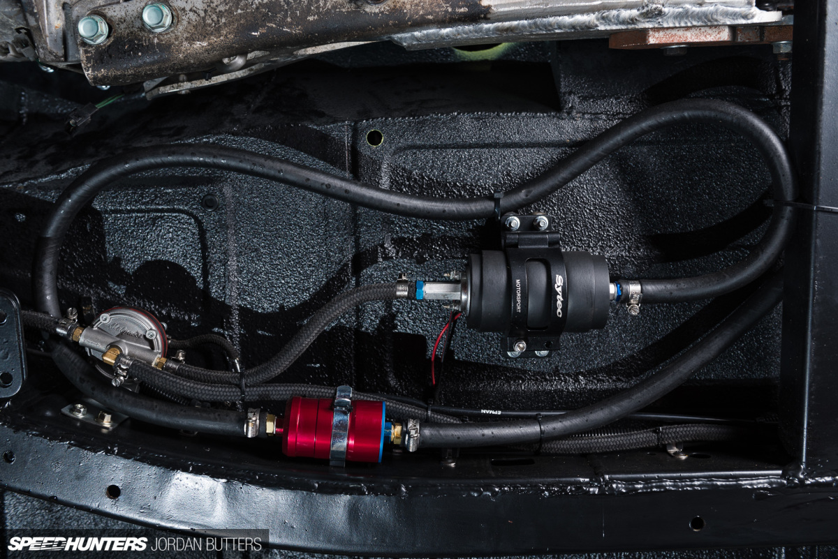 driftworks-hi5-hilux-jordanbutters-speedhunters-6198