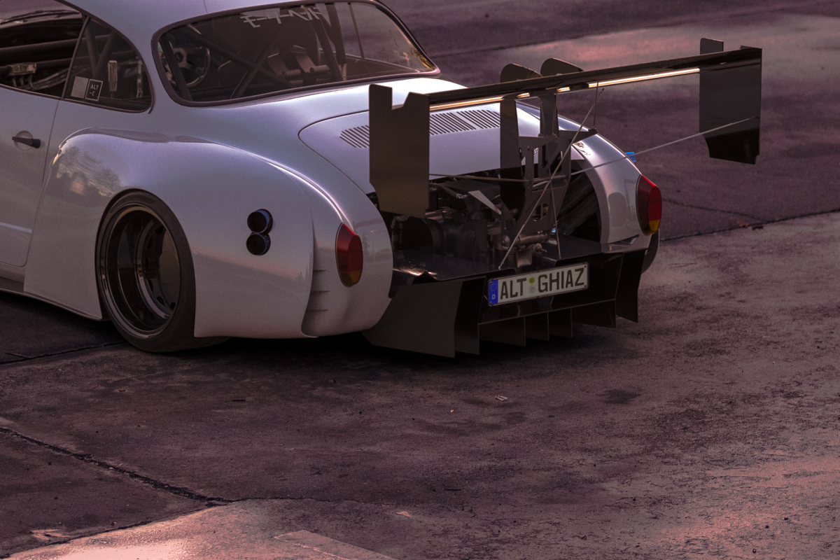 SPEED_HUNTERS_ASH_THORP_GHIA_Z_2560_003