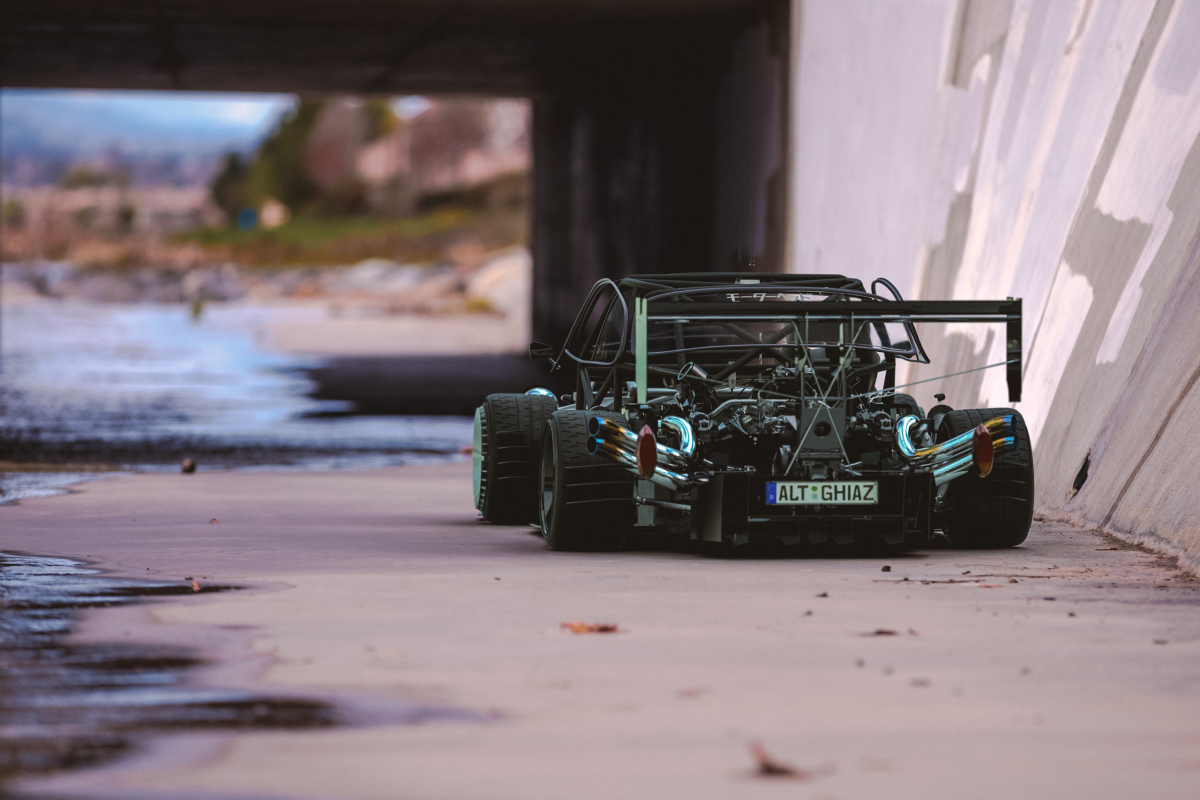 SPEED_HUNTERS_ASH_THORP_GHIA_Z_2560_017