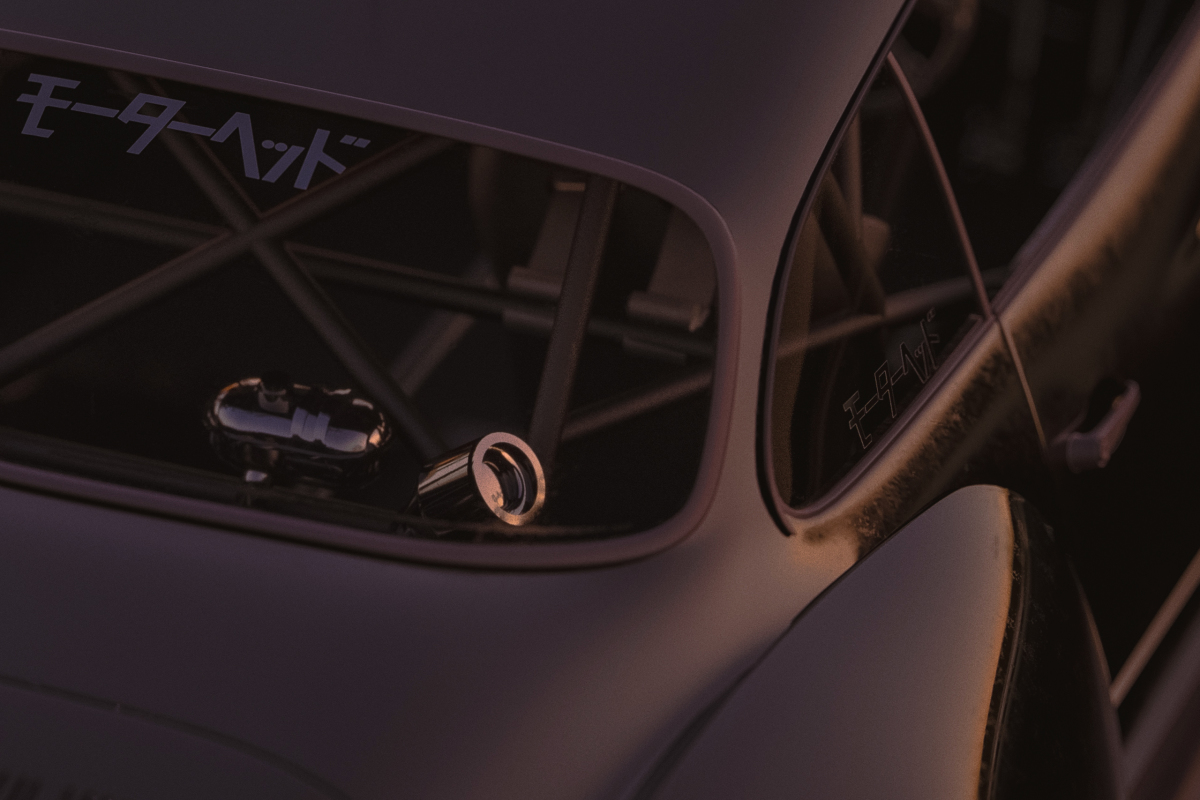 SPEED_HUNTERS_ASH_THORP_GHIA_Z_2560_038