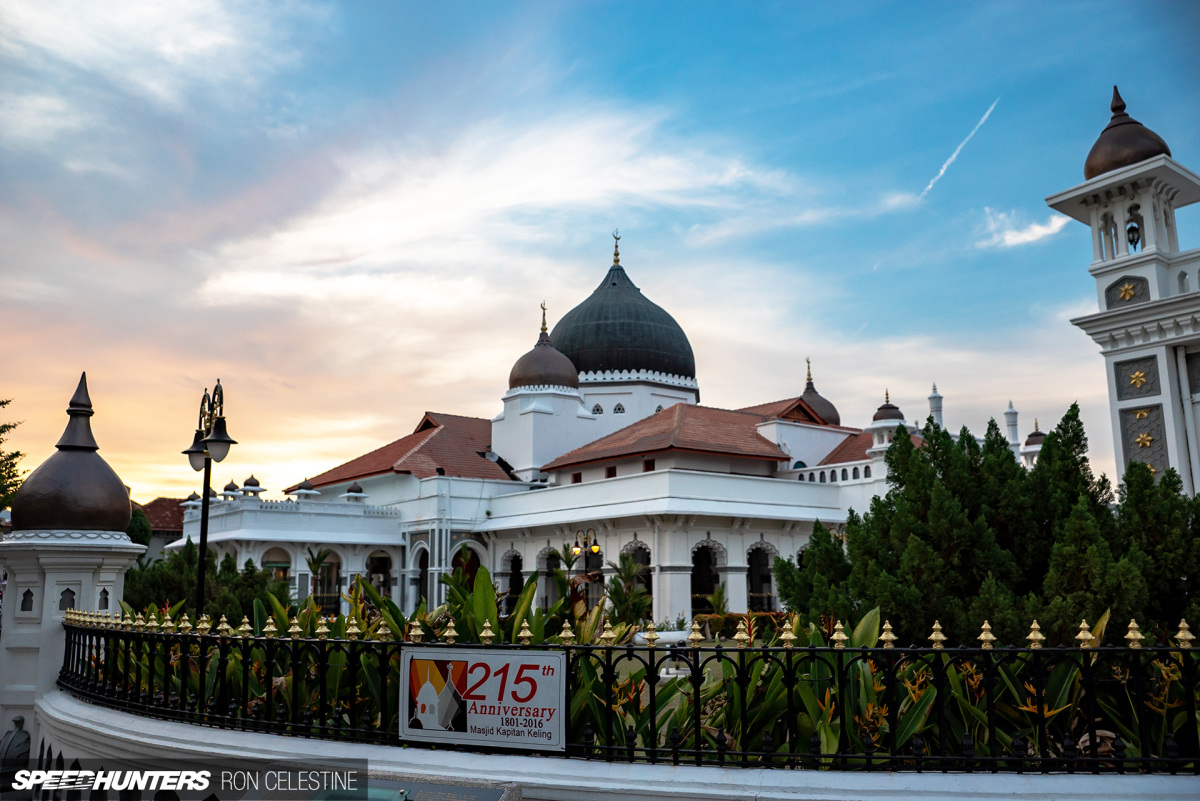 ron_celestine_roadtrip_mosque