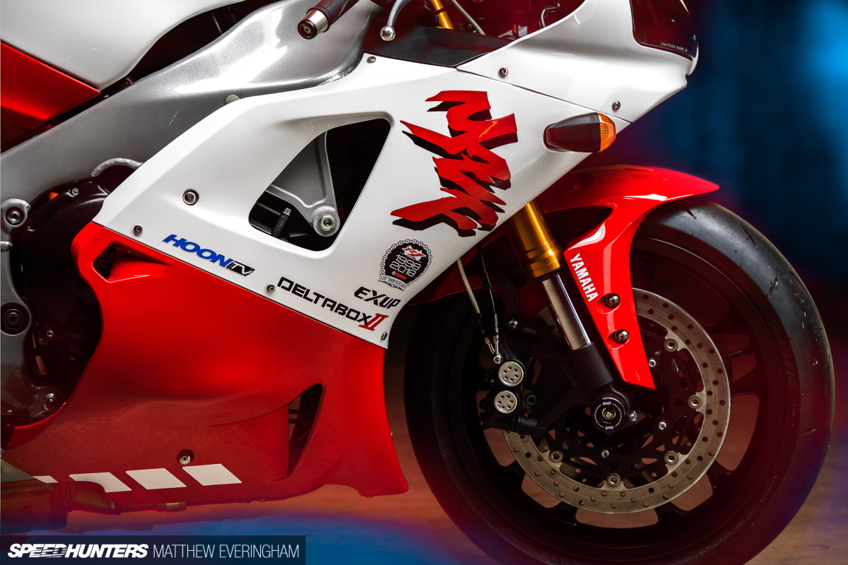 Yamaha-R1-20th-Anniversary-Boxer-Matthew-Everingham-Speedhunters- (19)