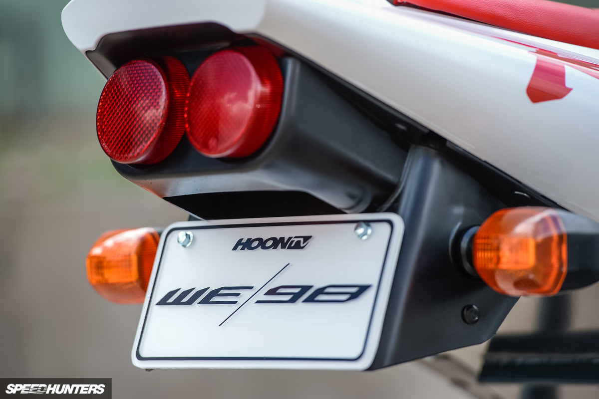 Yamaha-R1--WE98-Mark-Boxer-Speedhunters (6)