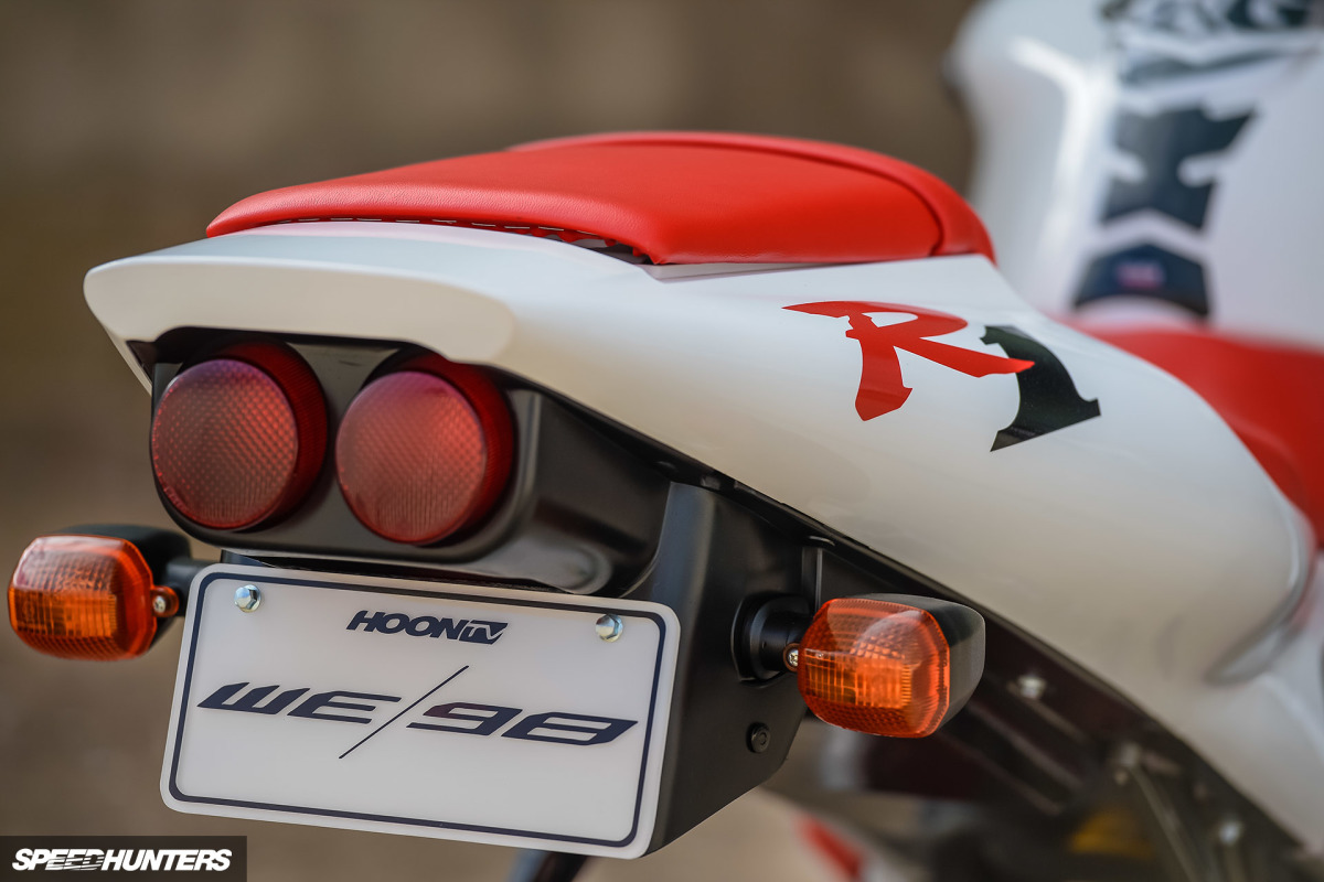 Yamaha-R1--WE98-Mark-Boxer-Speedhunters (14)
