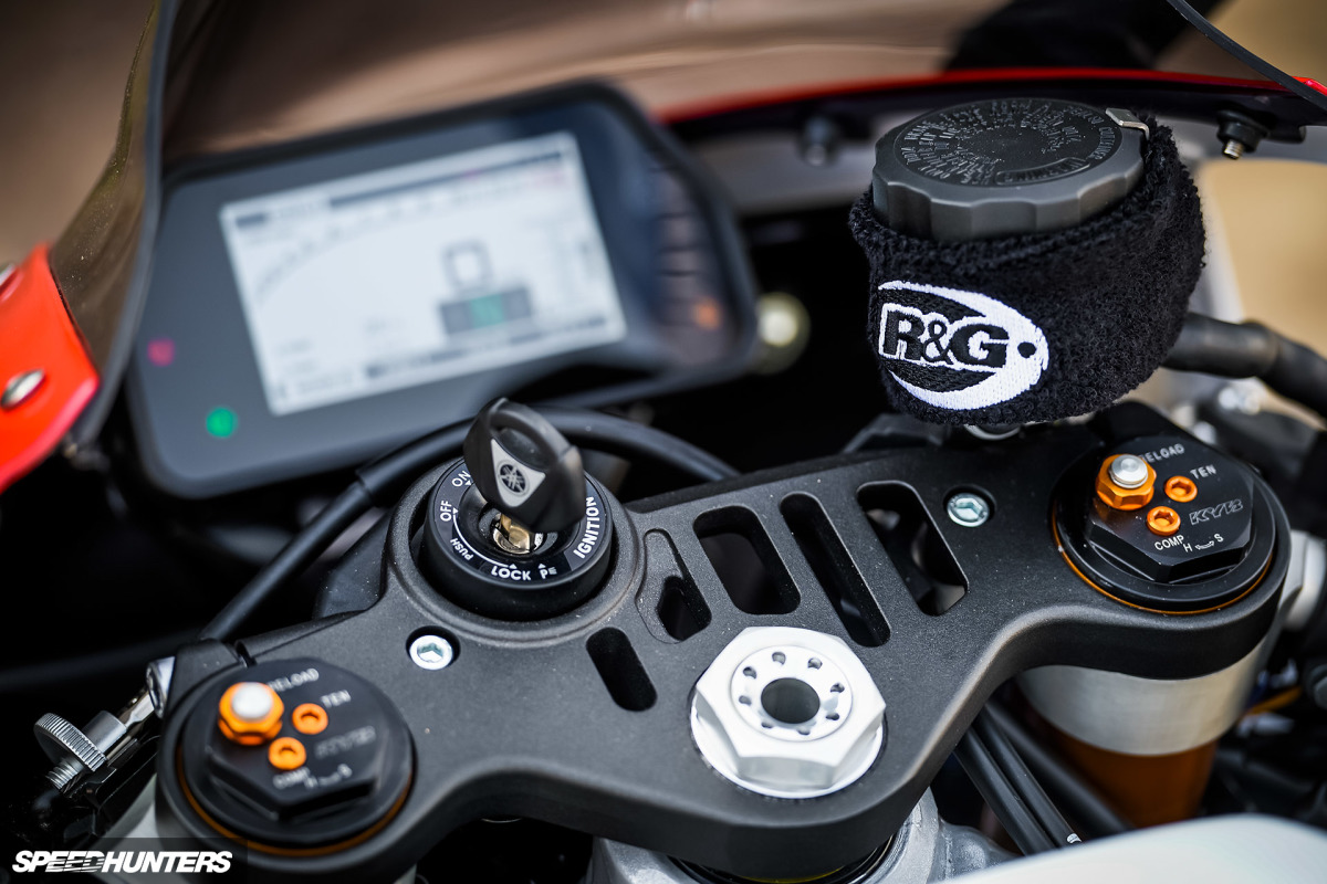 Yamaha-R1--WE98-Mark-Boxer-Speedhunters (19)