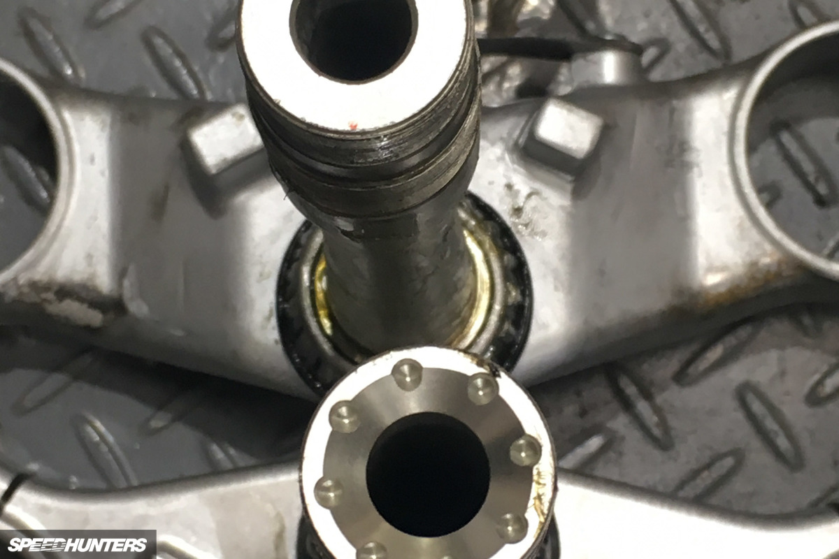 Yamaha-R1--WE98-Mark-Boxer-Speedhunters (59)