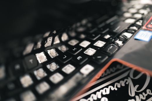 2018-SH-Mark-V-Laptop-Trevor-Ryan_001