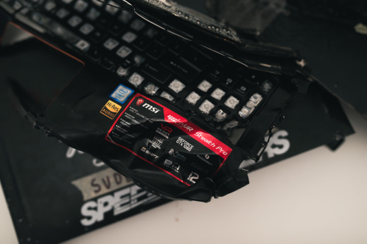 2018-SH-Mark-V-Laptop-Trevor-Ryan_003