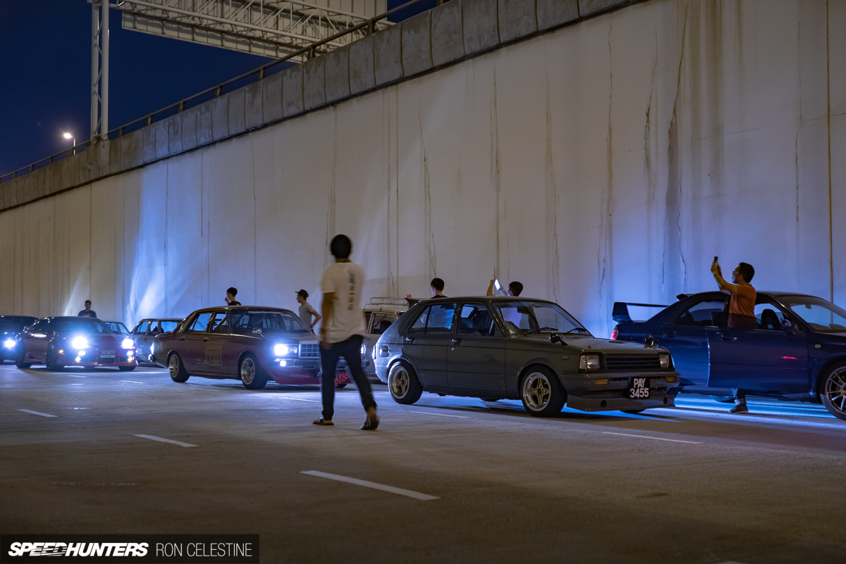 ron_celestine_backwheelbitches_malaysia_nightmeet_bosozoku_group2
