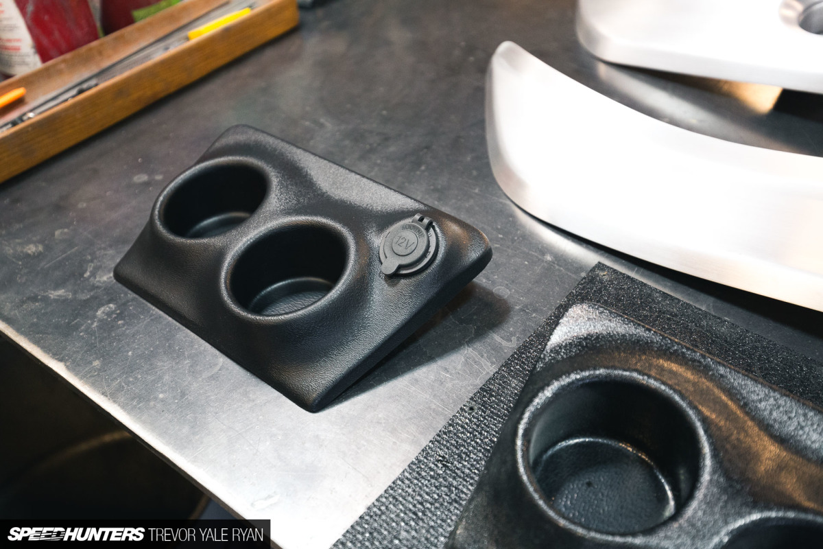 2018-SH-KoogleWerks-Thermoforming-Trevor-Ryan_008