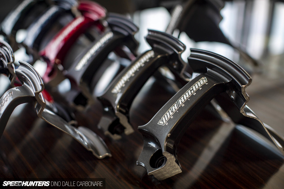 rays_volk_racing_dino_dalle_carbonare_38