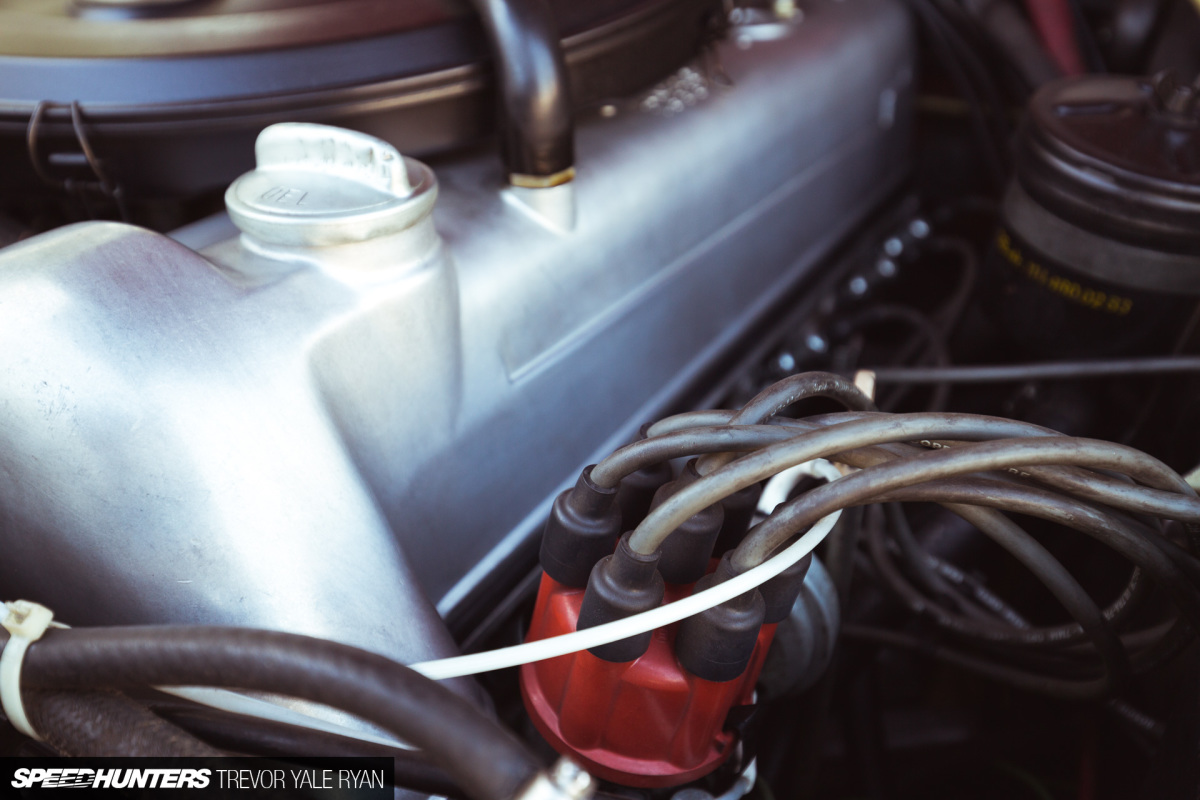 2018-SH-3-Mercedes-W114-On-Air-Trevor-Ryan_024