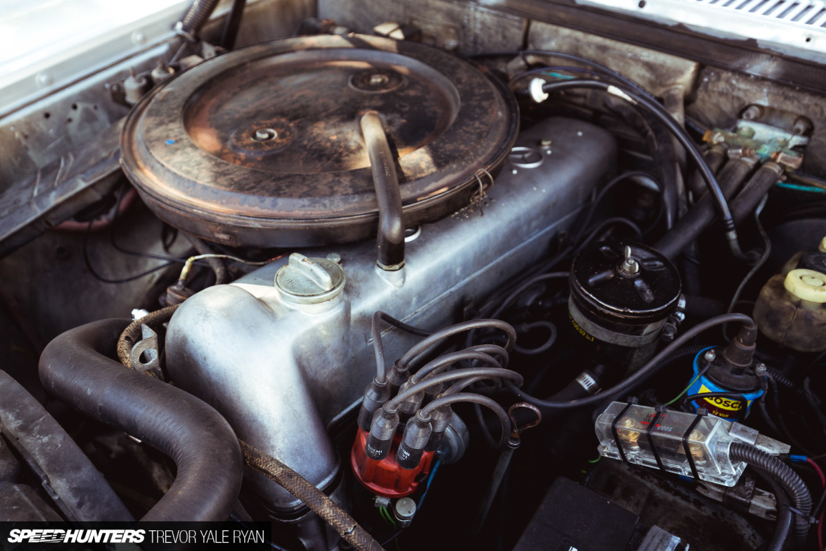 2018-SH-3-Mercedes-W114-On-Air-Trevor-Ryan_025