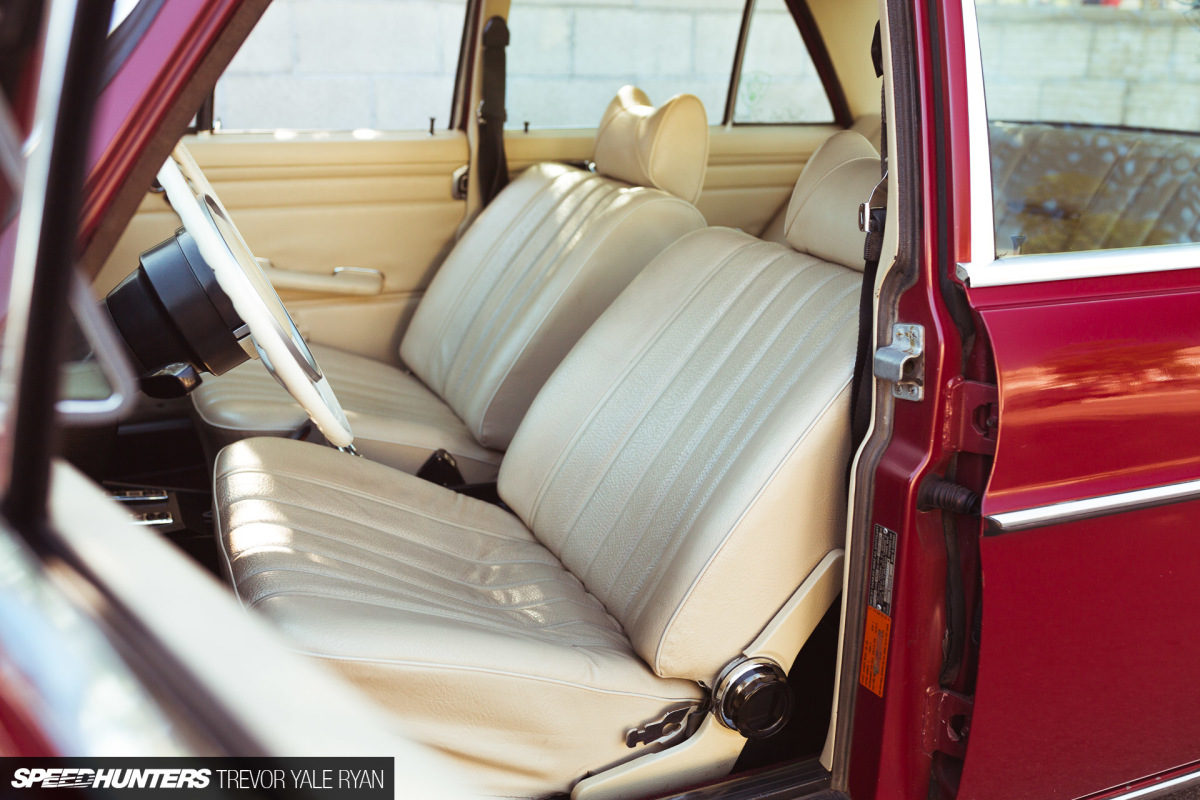 2018-SH-3-Mercedes-W114-On-Air-Trevor-Ryan_032