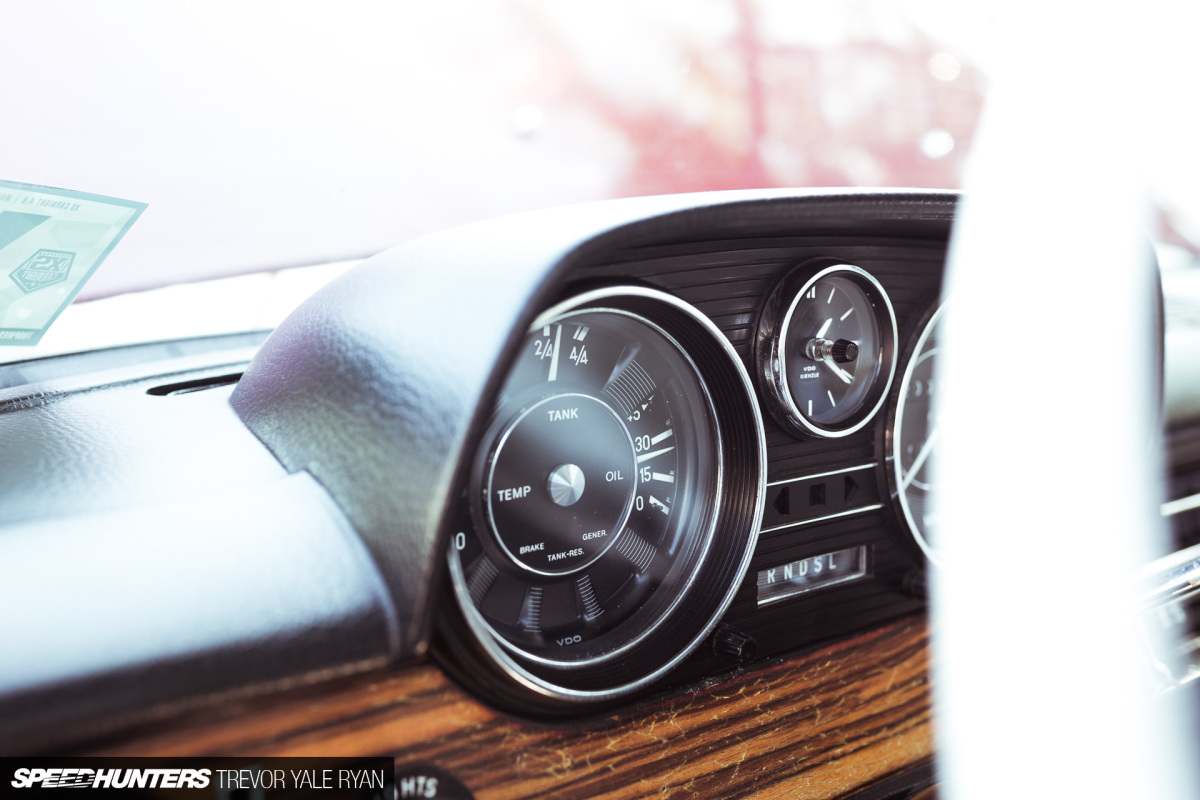 2018-SH-3-Mercedes-W114-On-Air-Trevor-Ryan_033