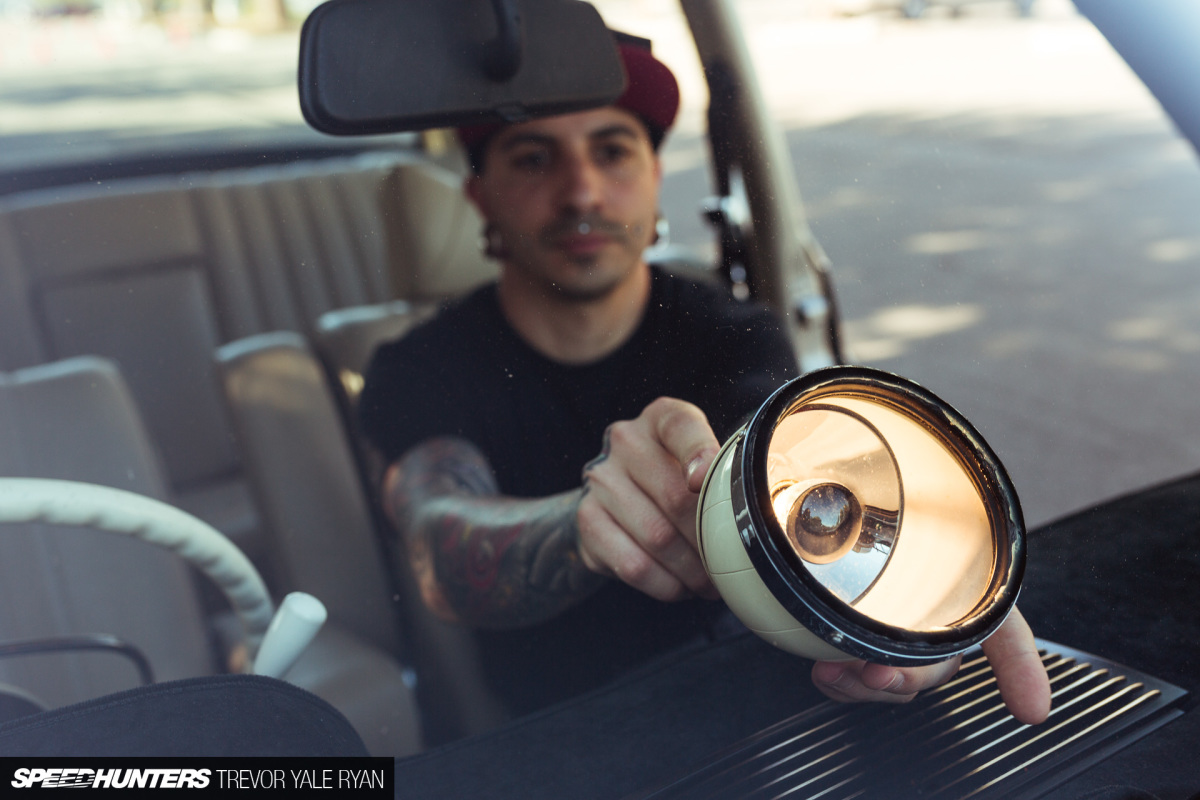 2018-SH-3-Mercedes-W114-On-Air-Trevor-Ryan_048