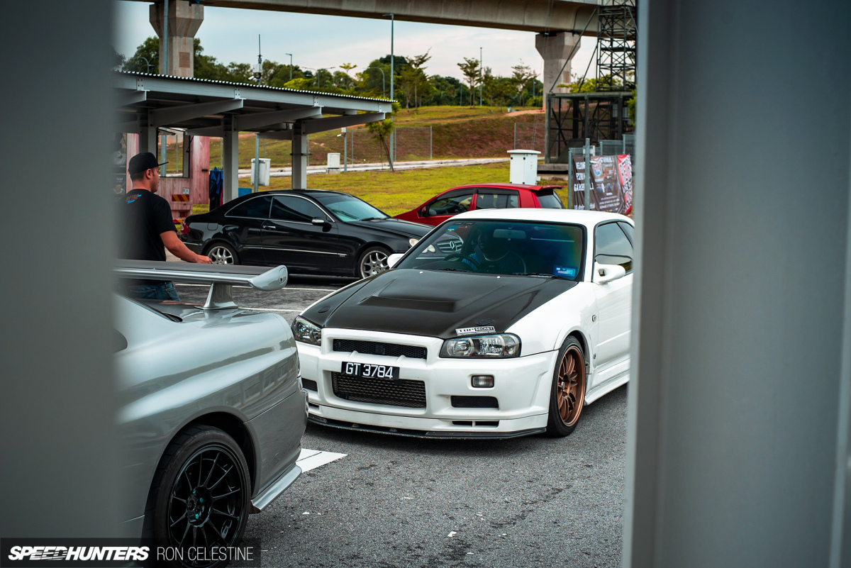 Ron_Celestine_Speedhunters_Retro_Havoc_R34_Lineup