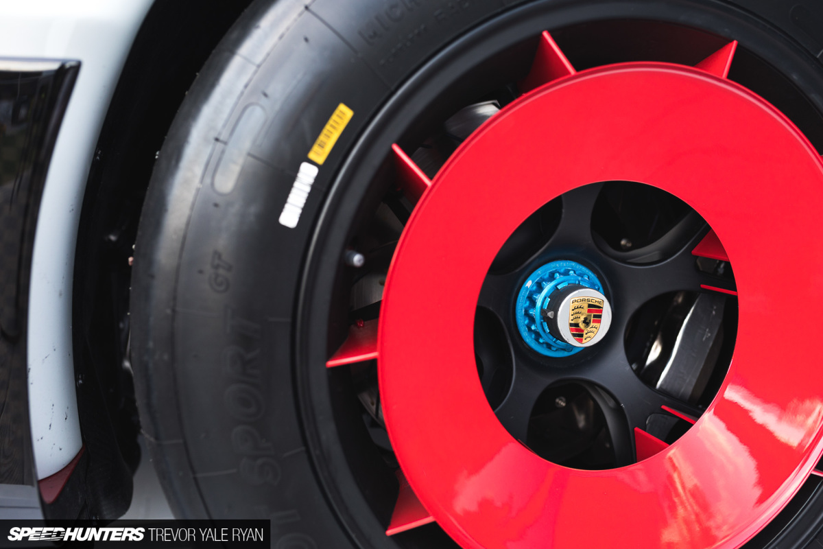 2018-SH_New-Porsche-935-At-Rennsport_Trevor-Ryan-006