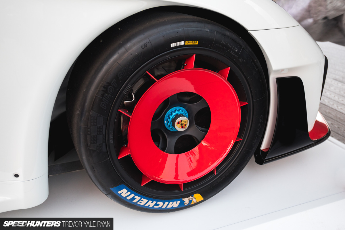 2018-SH_New-Porsche-935-At-Rennsport_Trevor-Ryan-020