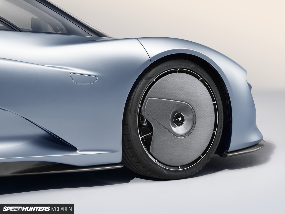 9828-McLarenSpeedtail