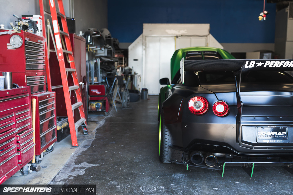 2018-SH_SEMA-Preview-BMW-Z4-GT3_Trevor-Ryan-016_1657