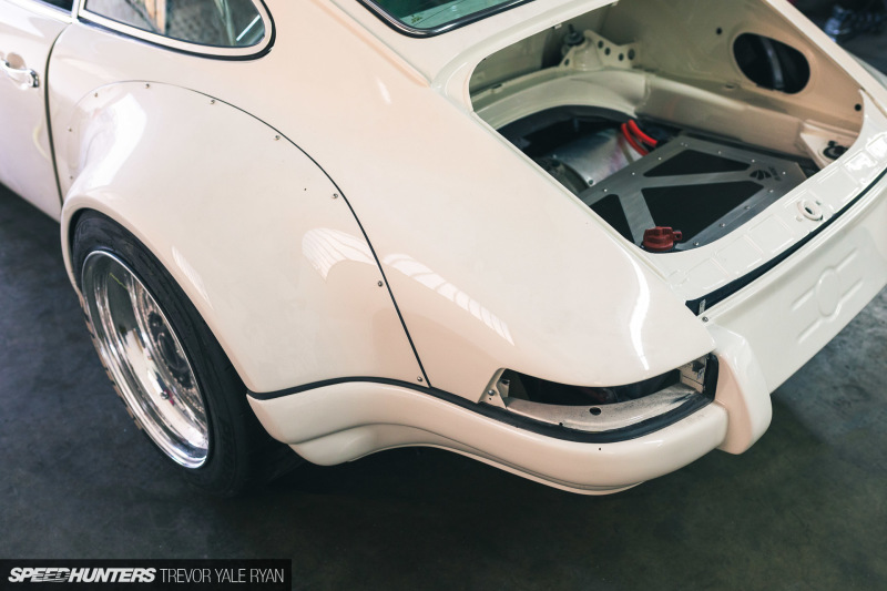 2018-SH_STREETFIGHTER-LA-TESLA-E-RWB_Trevor-Ryan-005_