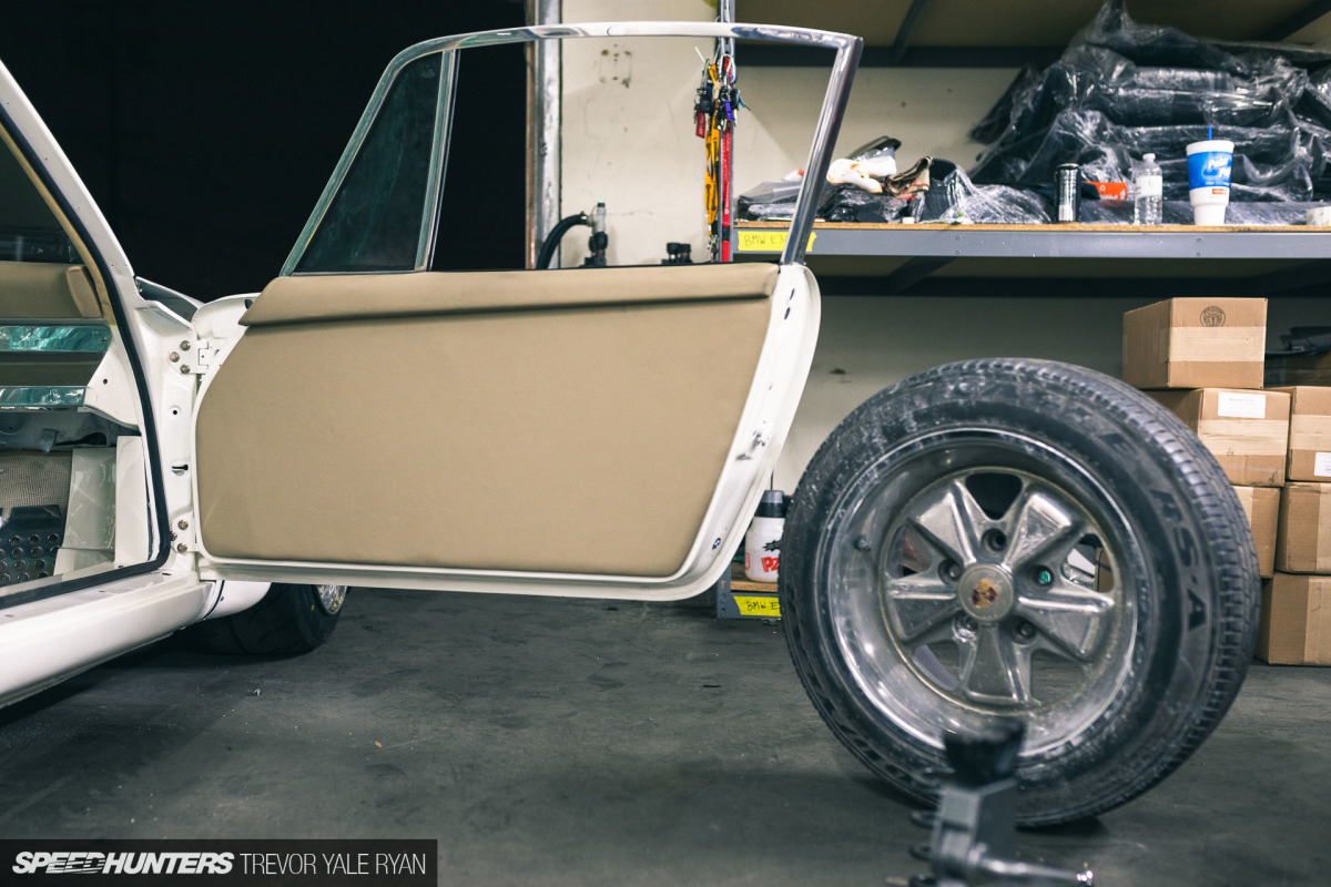 2018-SH_STREETFIGHTER-LA-TESLA-E-RWB_Trevor-Ryan-016_