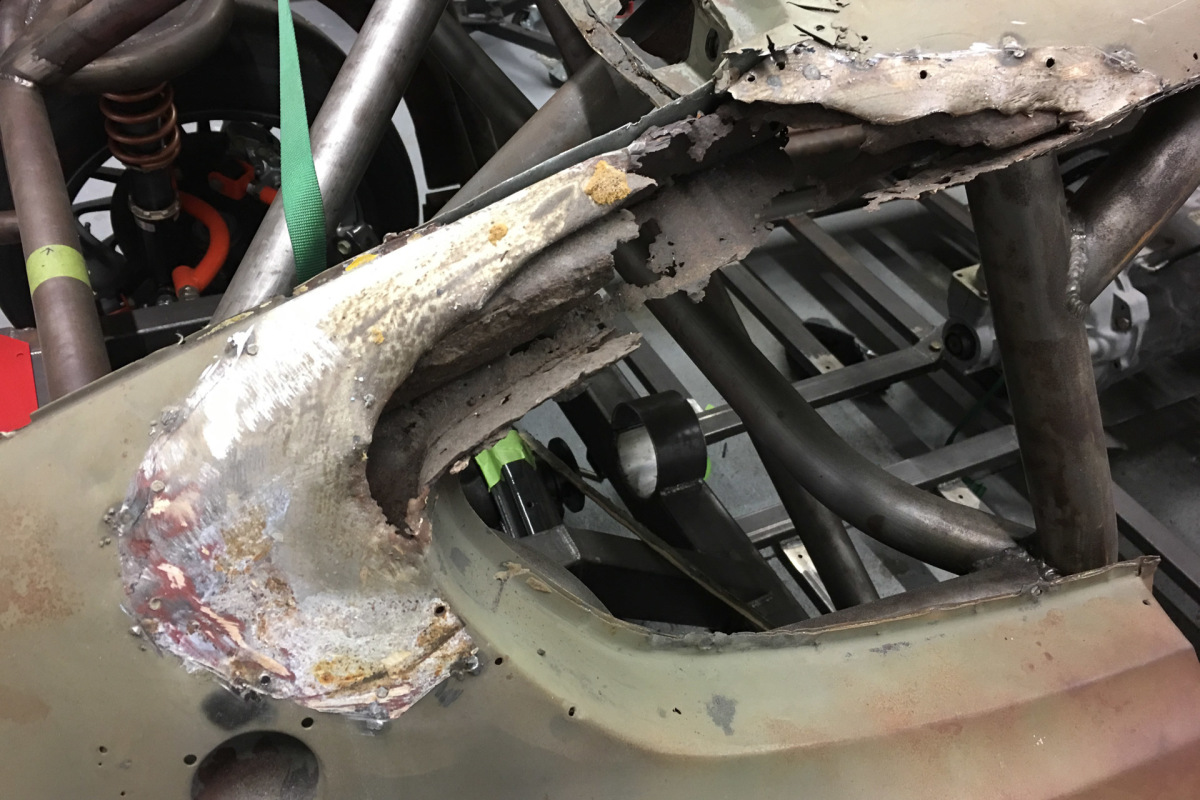 2018-SH_Full-Carbon-240Z-SEMA-Progress_Trevor-Ryan-004_6227