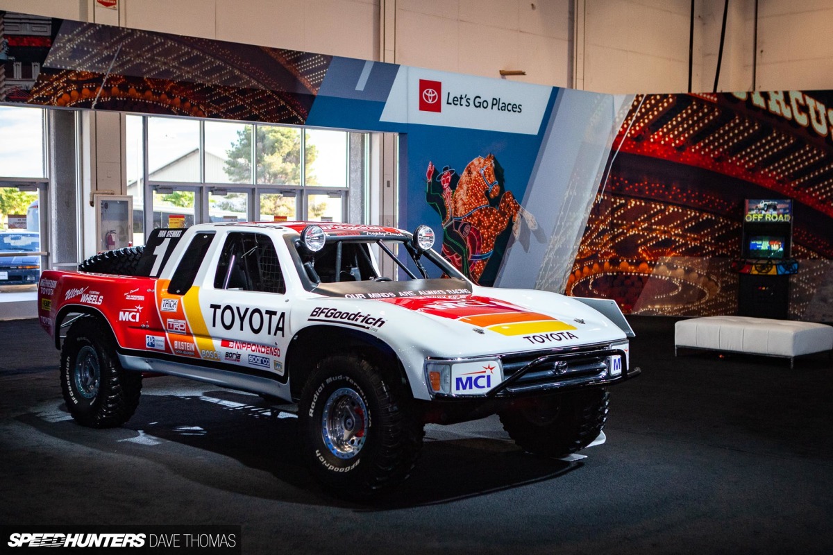 sema-trucks-2018-super-off-road