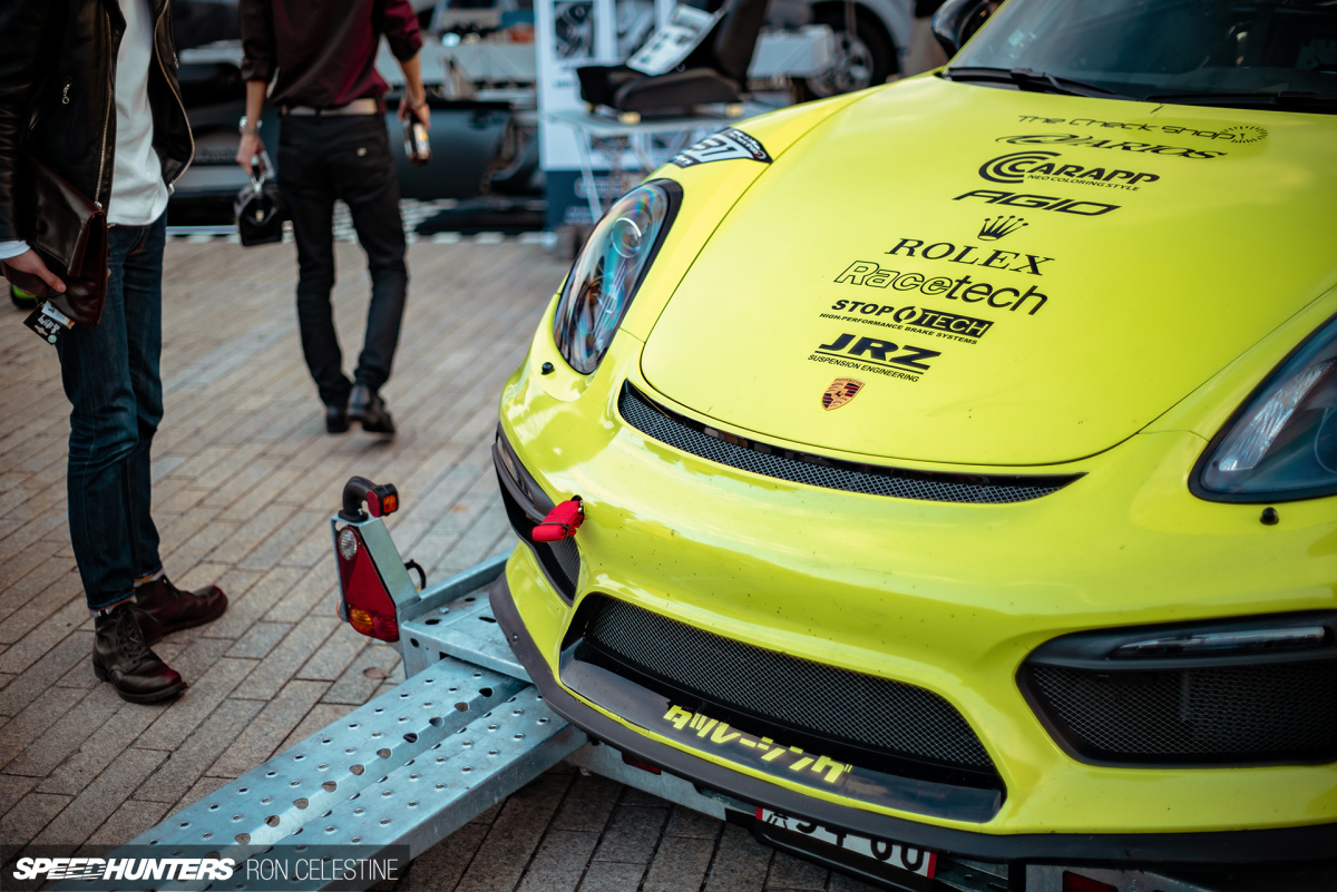 Speedhunters_Ron_Celestine_Porsche_CaymanS_Race2