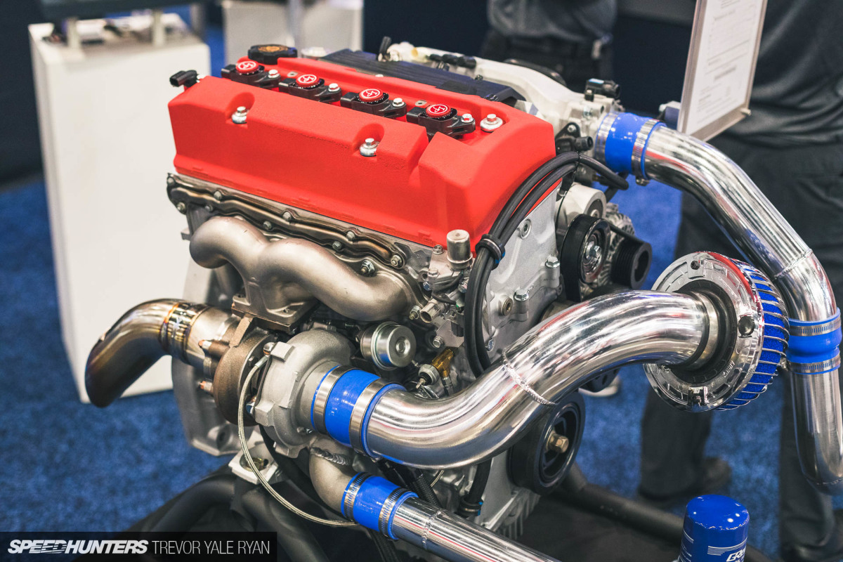 2018-SH_Engine-Bays-Of-SEMA_Trevor-Ryan-036_4822