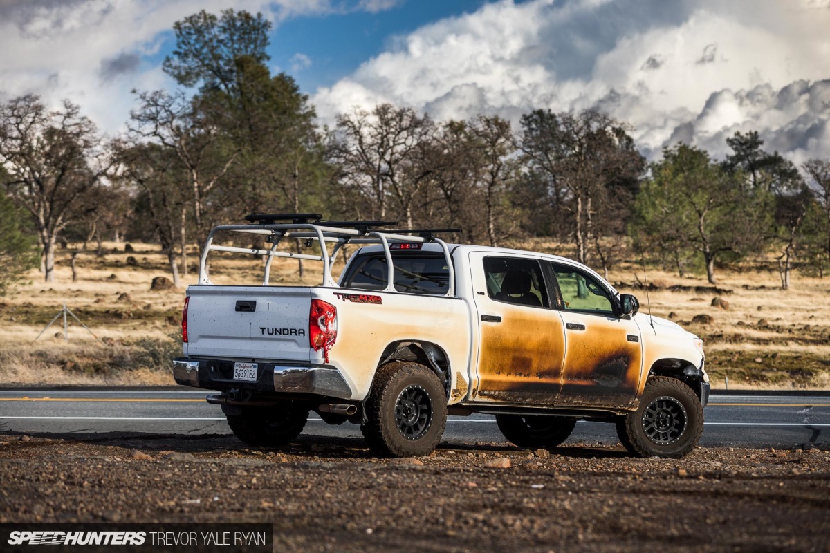 2018-SH_Allyn-Pierce-Toyota-Tundra-The-Pandra-Camp-Fire_Trevor-Ryan-039_0314