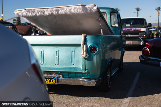 2018-SH_Mooneyes-Christmas-Show-Irwindale-SoCal_Trevor-Ryan-066_0584