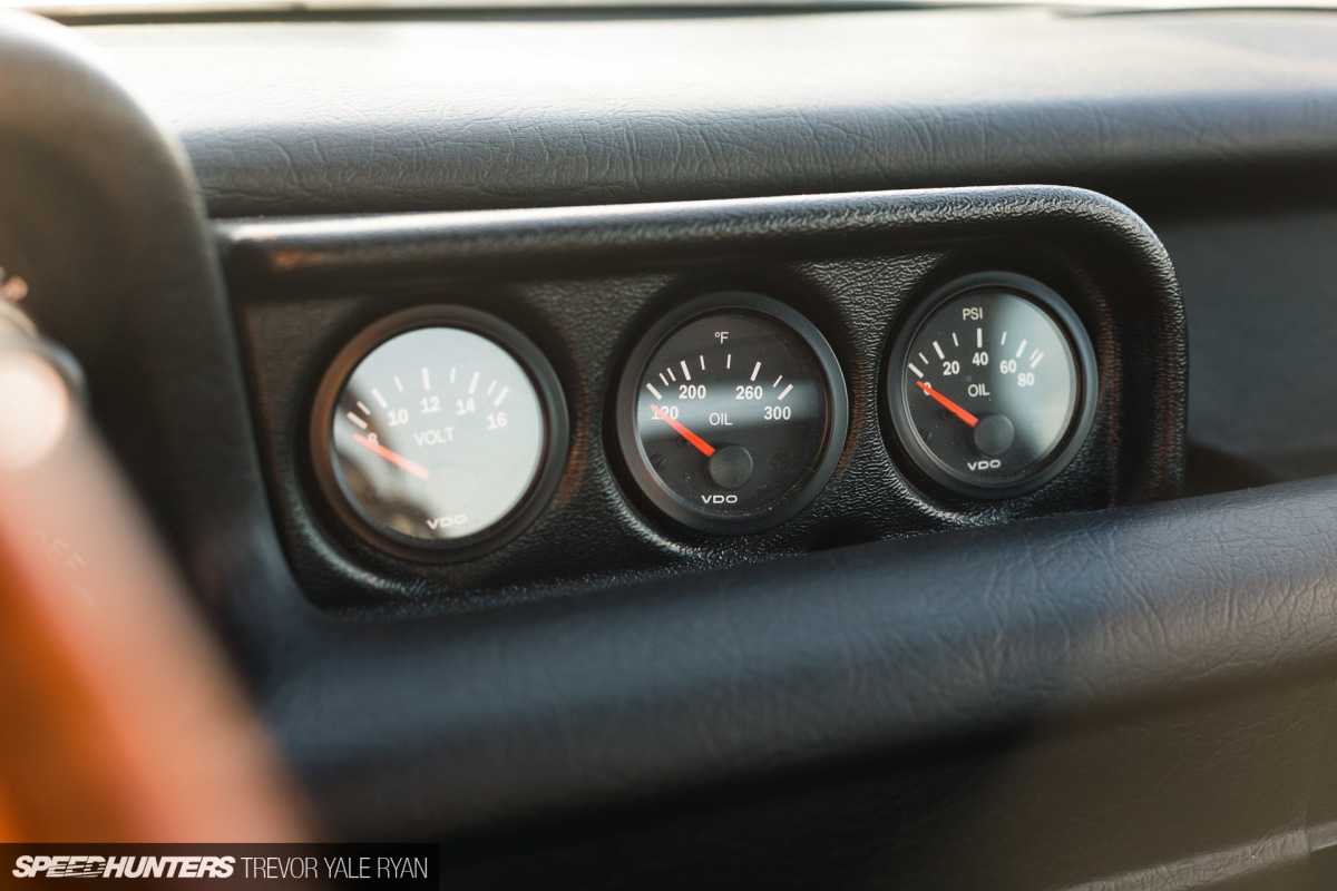 2018-SH_1975-BMW-2002-R756_Trevor-Ryan-018_0223