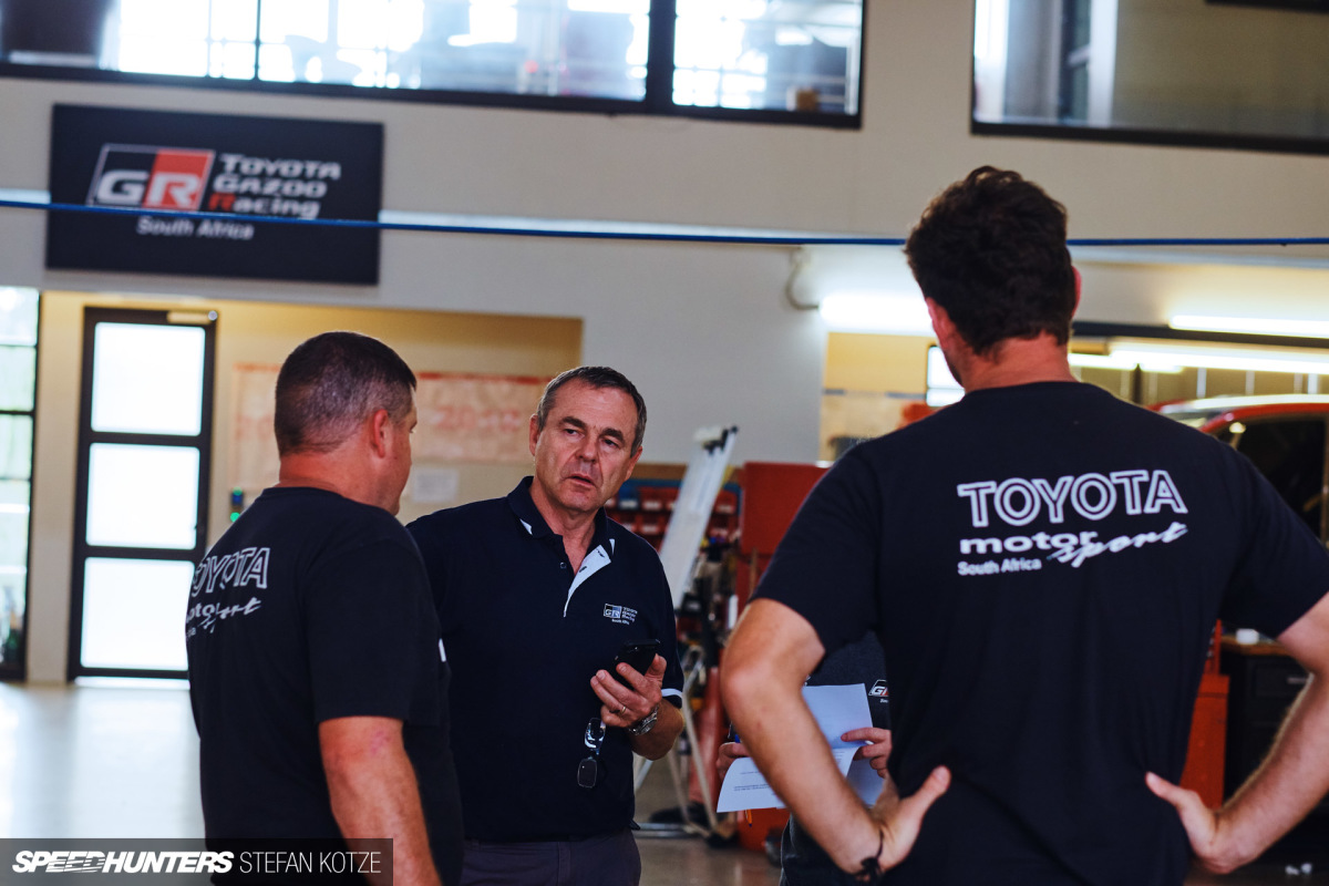 hallspeed-toyota-dakar-stefan-kotze-speedhunters- 066