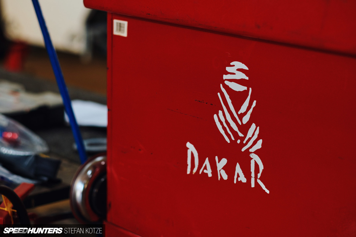 hallspeed-toyota-dakar-stefan-kotze-speedhunters- 068