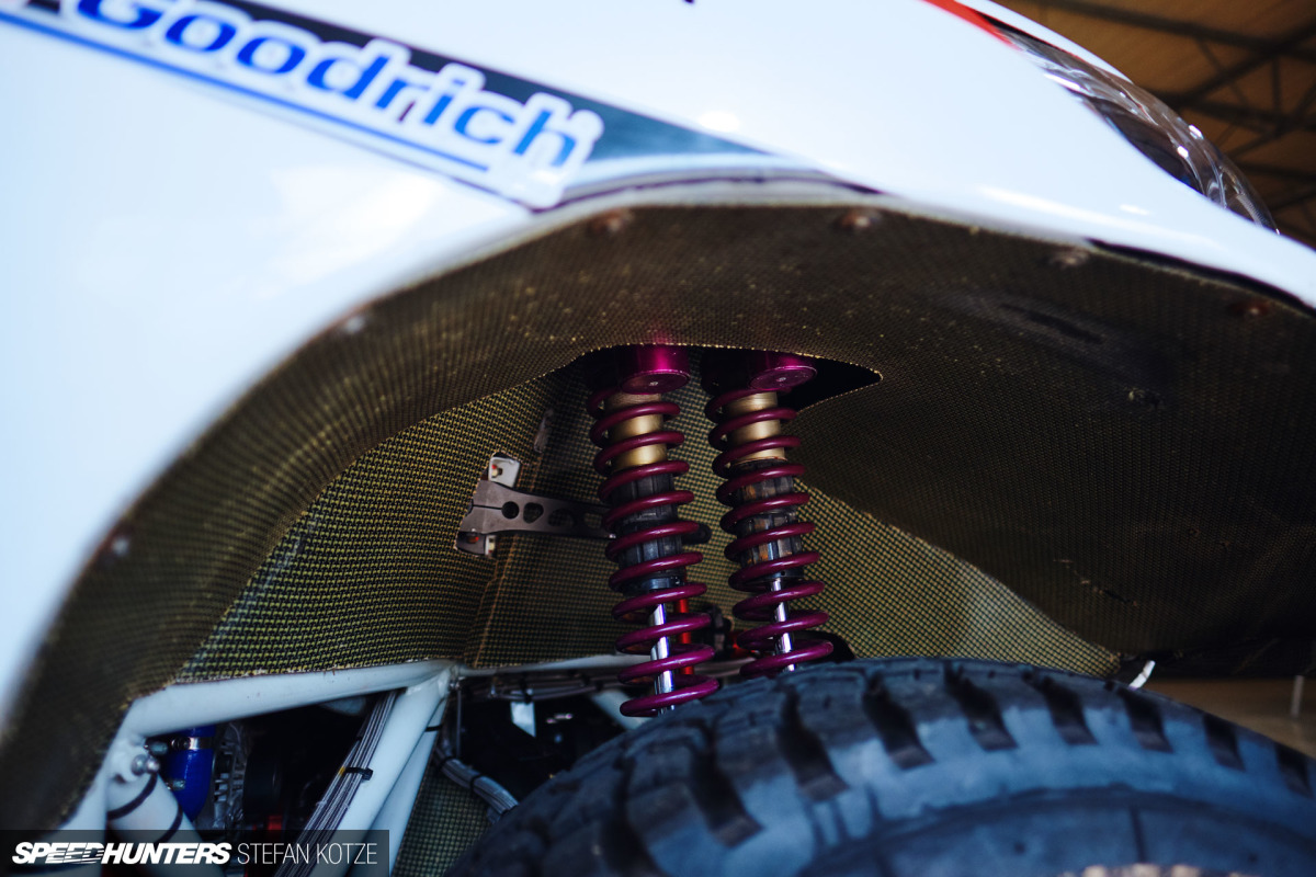 hallspeed-toyota-dakar-stefan-kotze-speedhunters- 041