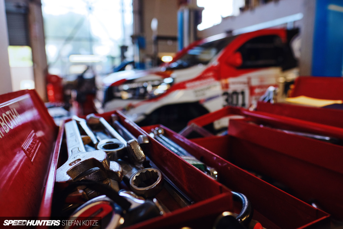 hallspeed-toyota-dakar-stefan-kotze-speedhunters- 054