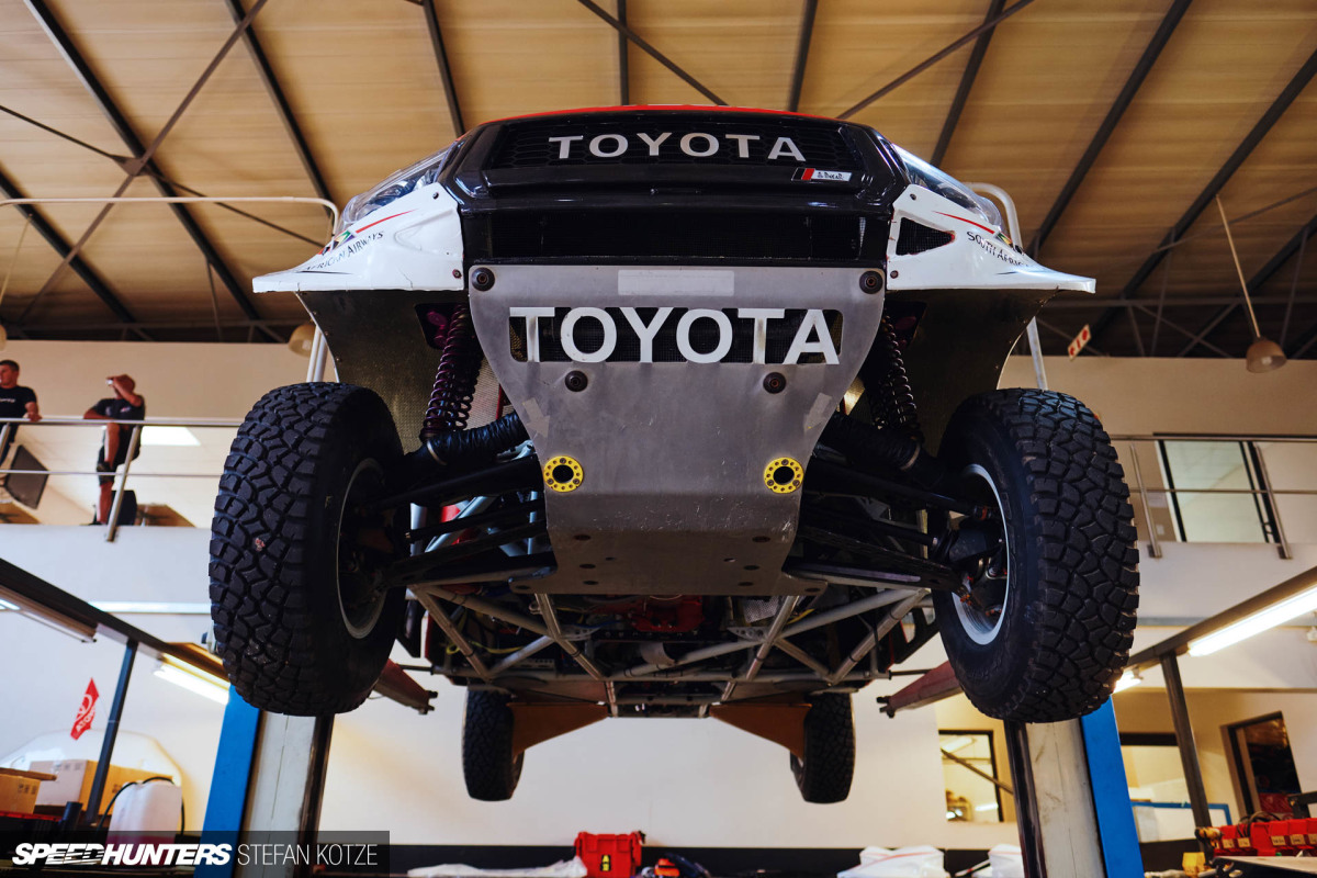 hallspeed-toyota-dakar-stefan-kotze-speedhunters- 082