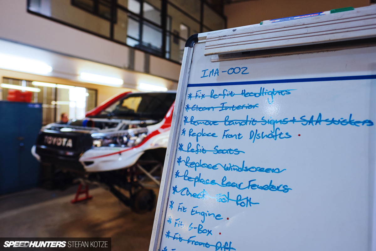 hallspeed-toyota-dakar-stefan-kotze-speedhunters- 109