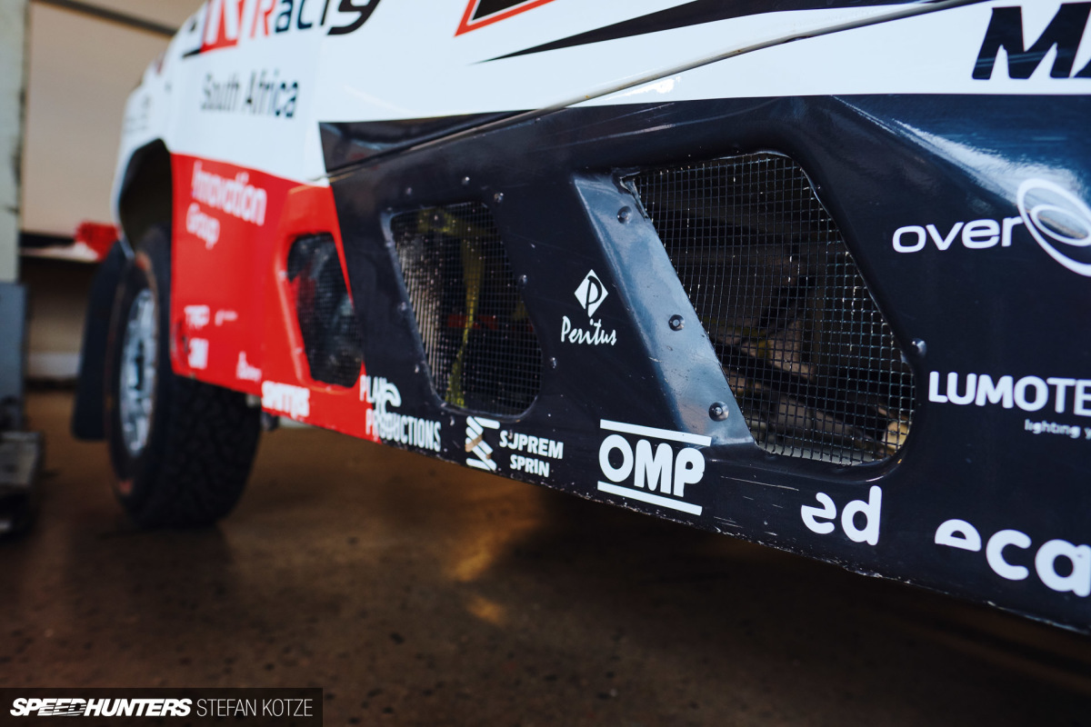 hallspeed-toyota-dakar-stefan-kotze-speedhunters- 043
