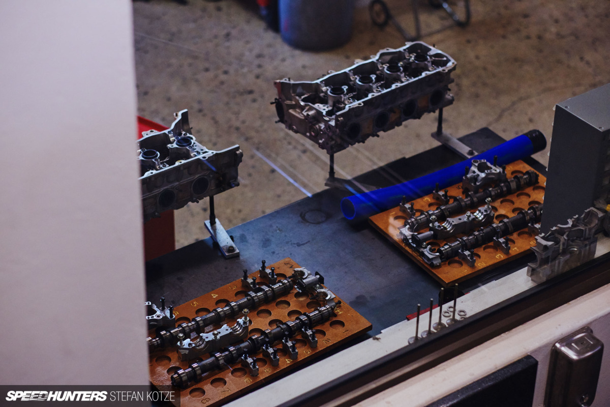 hallspeed-toyota-dakar-stefan-kotze-speedhunters- 126