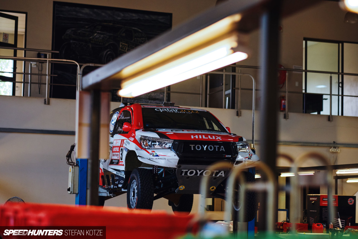 hallspeed-toyota-dakar-stefan-kotze-speedhunters- 078