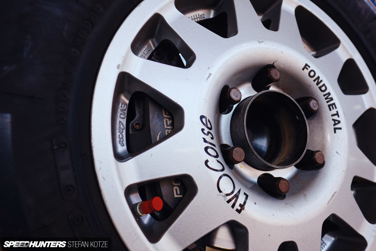 hallspeed-toyota-dakar-stefan-kotze-speedhunters- 062
