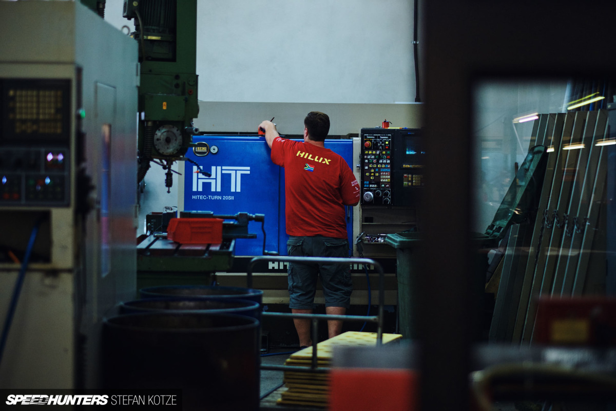 hallspeed-toyota-dakar-stefan-kotze-speedhunters- 143