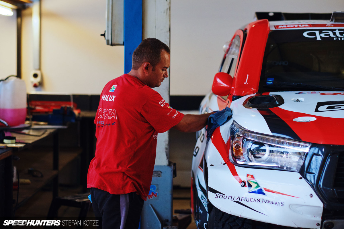 hallspeed-toyota-dakar-stefan-kotze-speedhunters- 153
