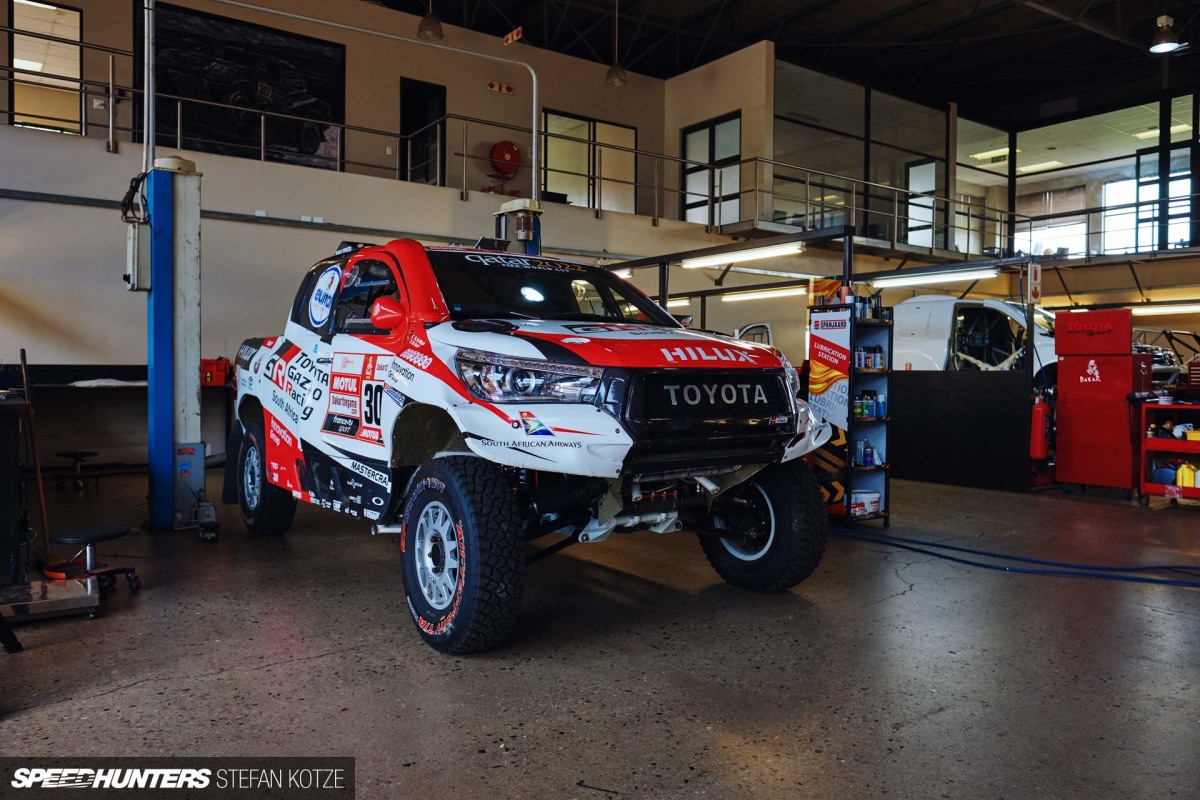 hallspeed-toyota-dakar-stefan-kotze-speedhunters- 020