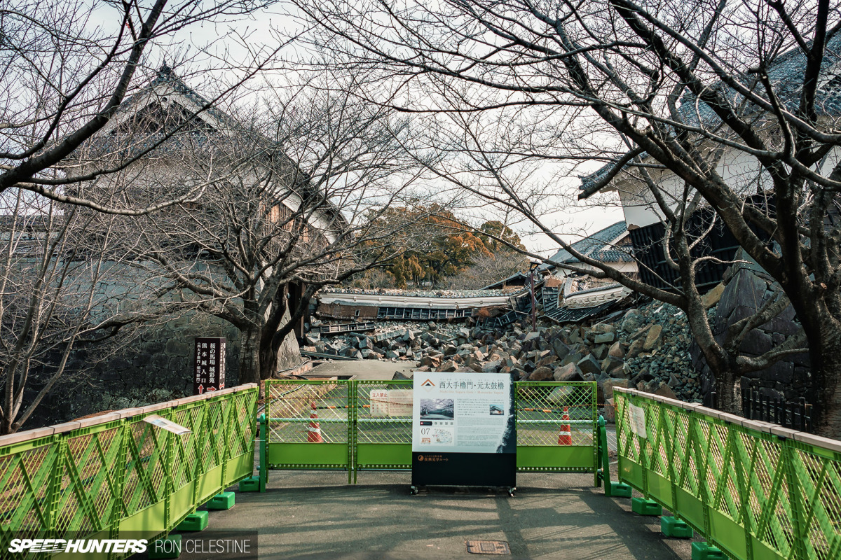 Ron_Celestine_Speedhunters_ProjectRough_ER34Skyline_Landscape_Castle_Damage_1